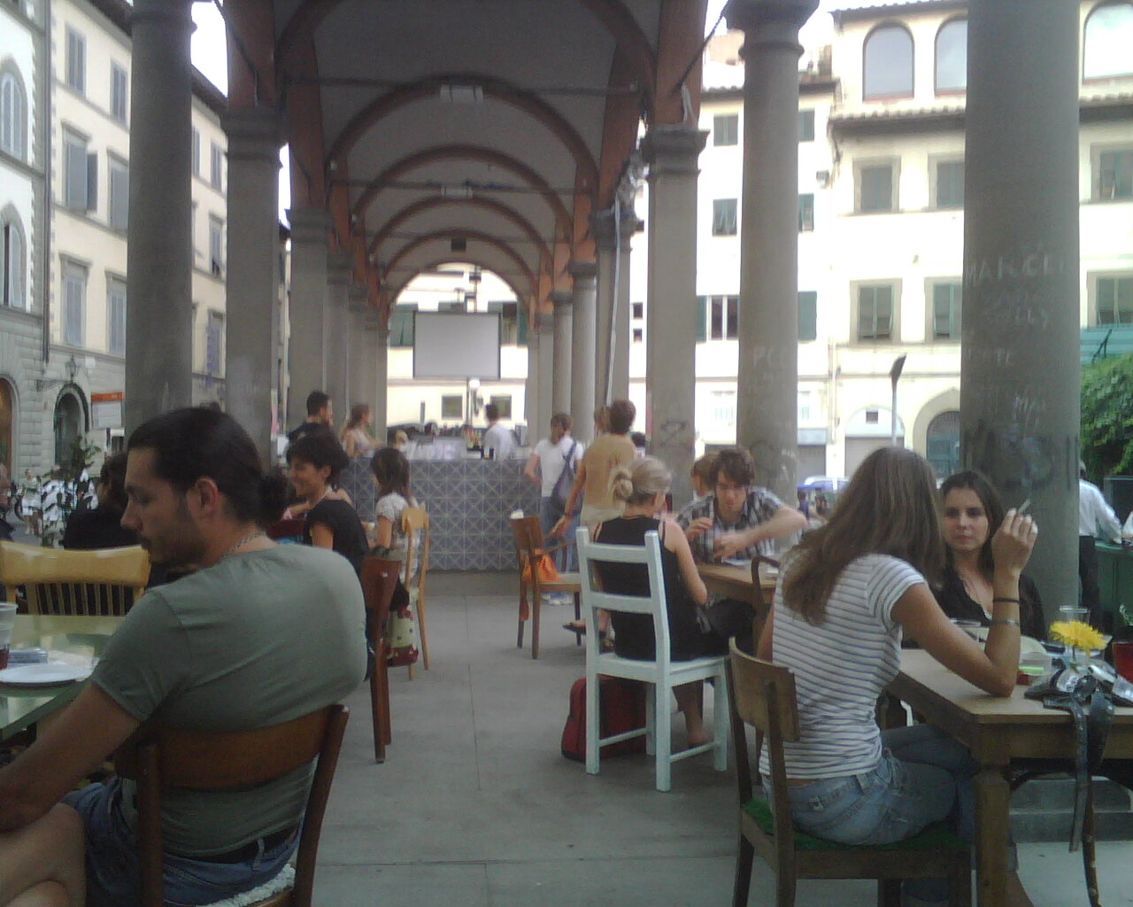 Loggia del Pesce become an open bar in springtime Loggia del Pesce become an open bar in springtime